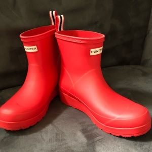 Hunter Original Play Short Rain Boots: Logo Red